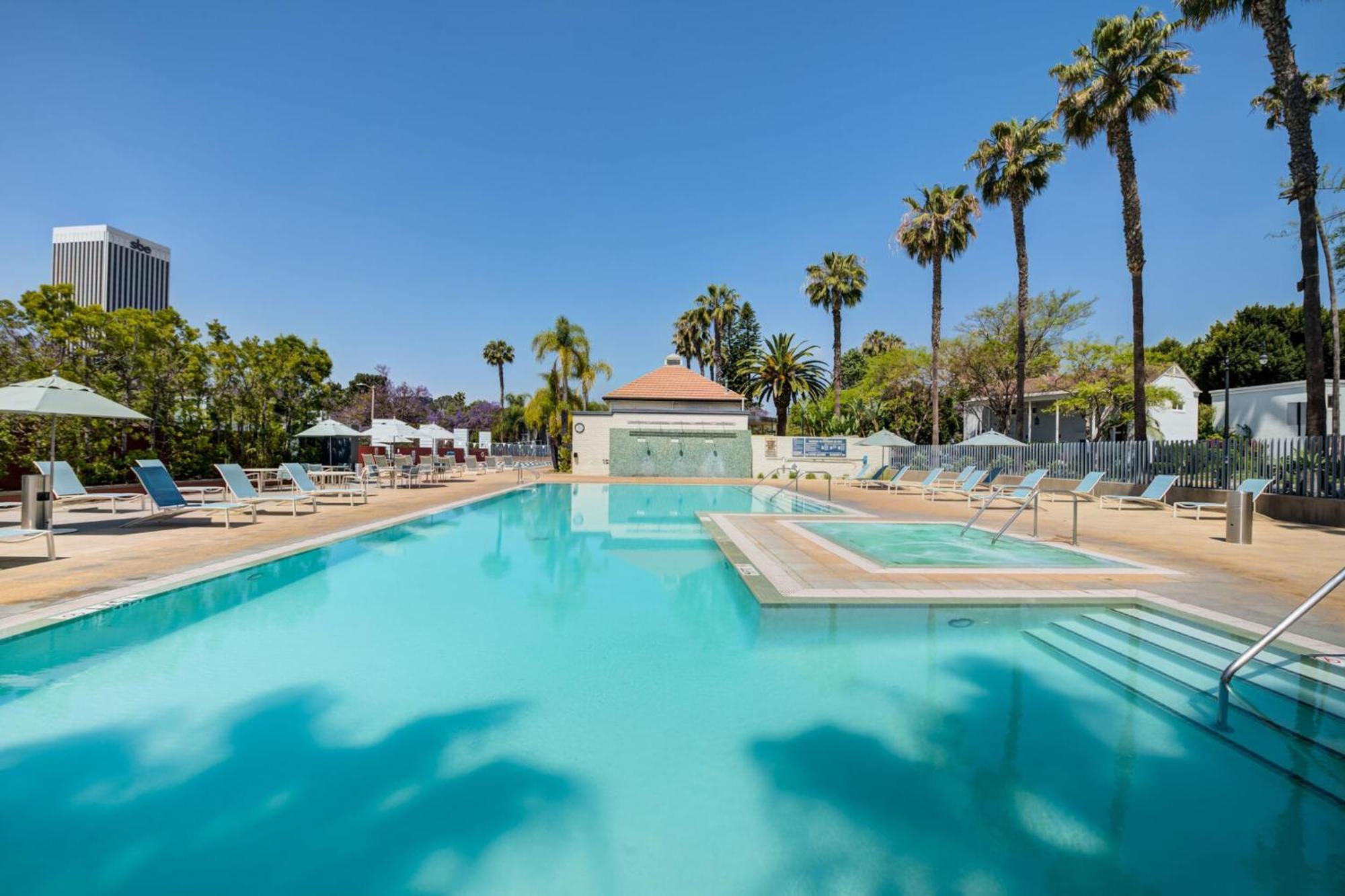 Vakantiehuis Monthier Lacma Si5t8h57 Los Angeles